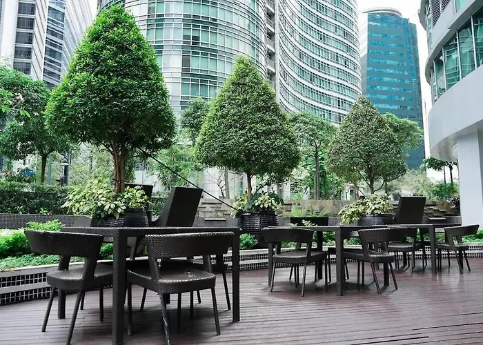 Marina- Avant Bgc Parking W Fee Apartment *