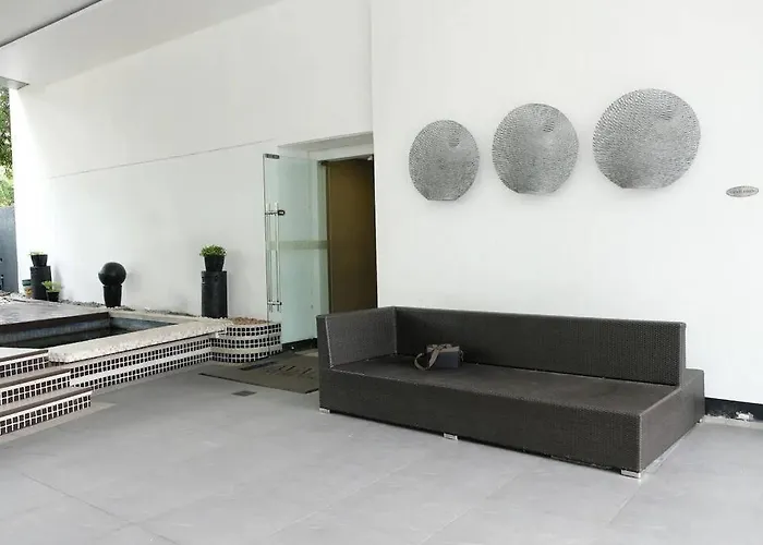 Marina- Avant Bgc Parking W Fee Apartment Manila
